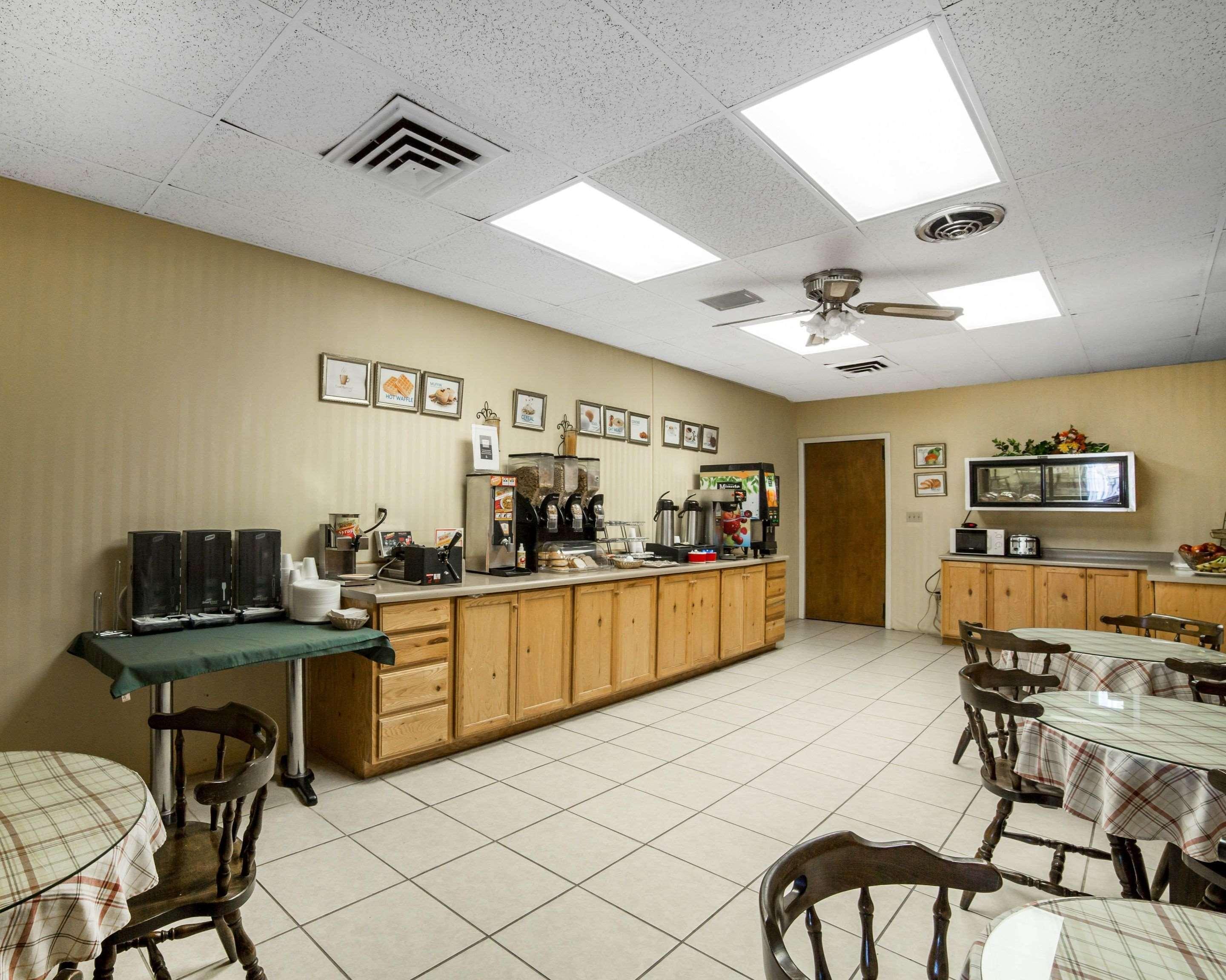 Econo Lodge Salina Scenic Route 89 & I-70 Екстер'єр фото